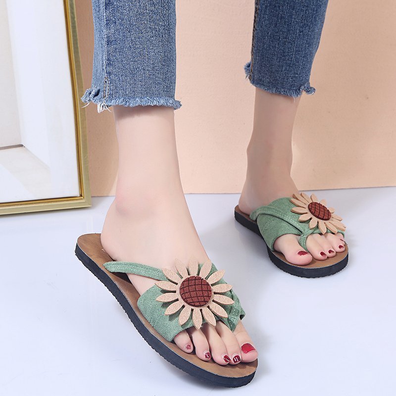 Large Size Flip Flops Women Flat Non Slip Flower Flip Flops